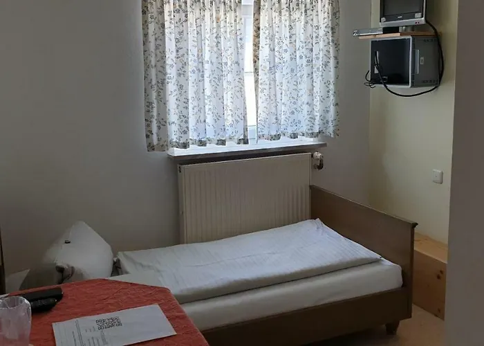 Πανσιόν Inntalhof 3*